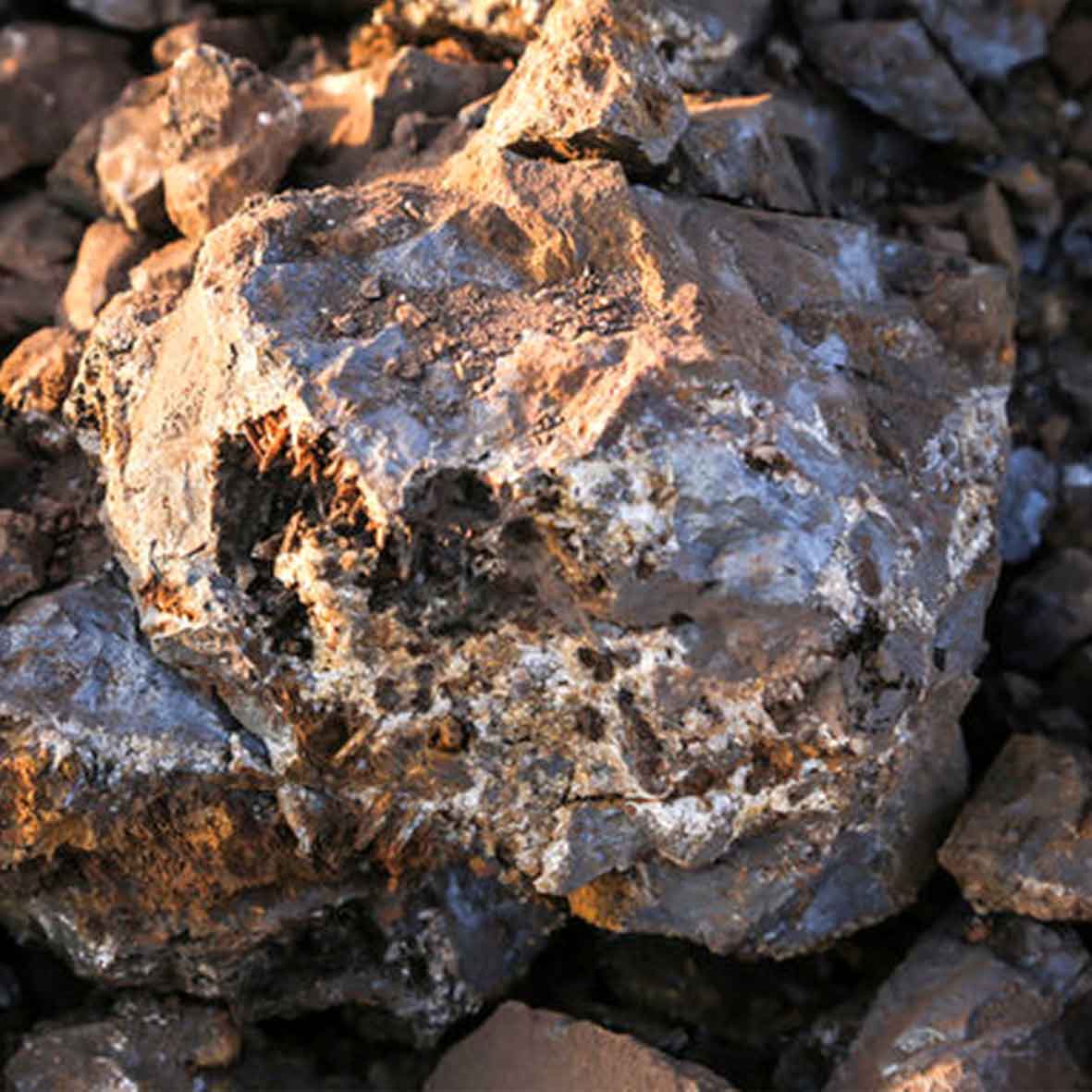 عرضه ۱۵۰ هزار تن سنگ آهن در بورس کالا 